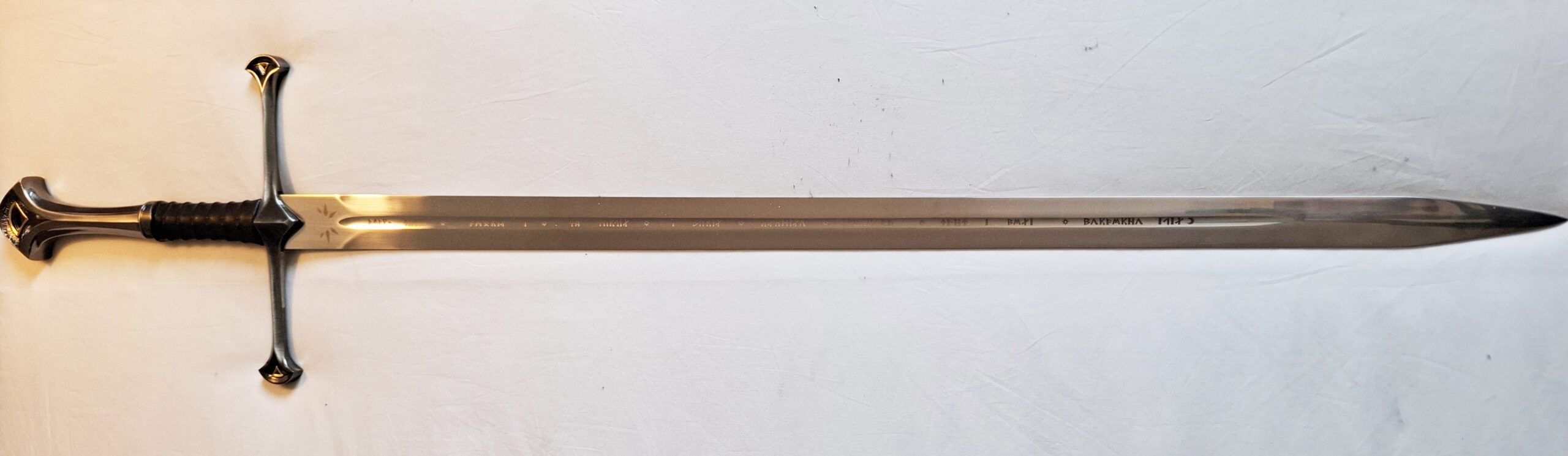 L'épée du Prieuré Provincial de Touraine "Pax et serenitas"