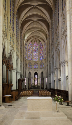 Vivre sa foi en Touraine : Spiritualité et valeurs du Prieuré de Saint-Lazare